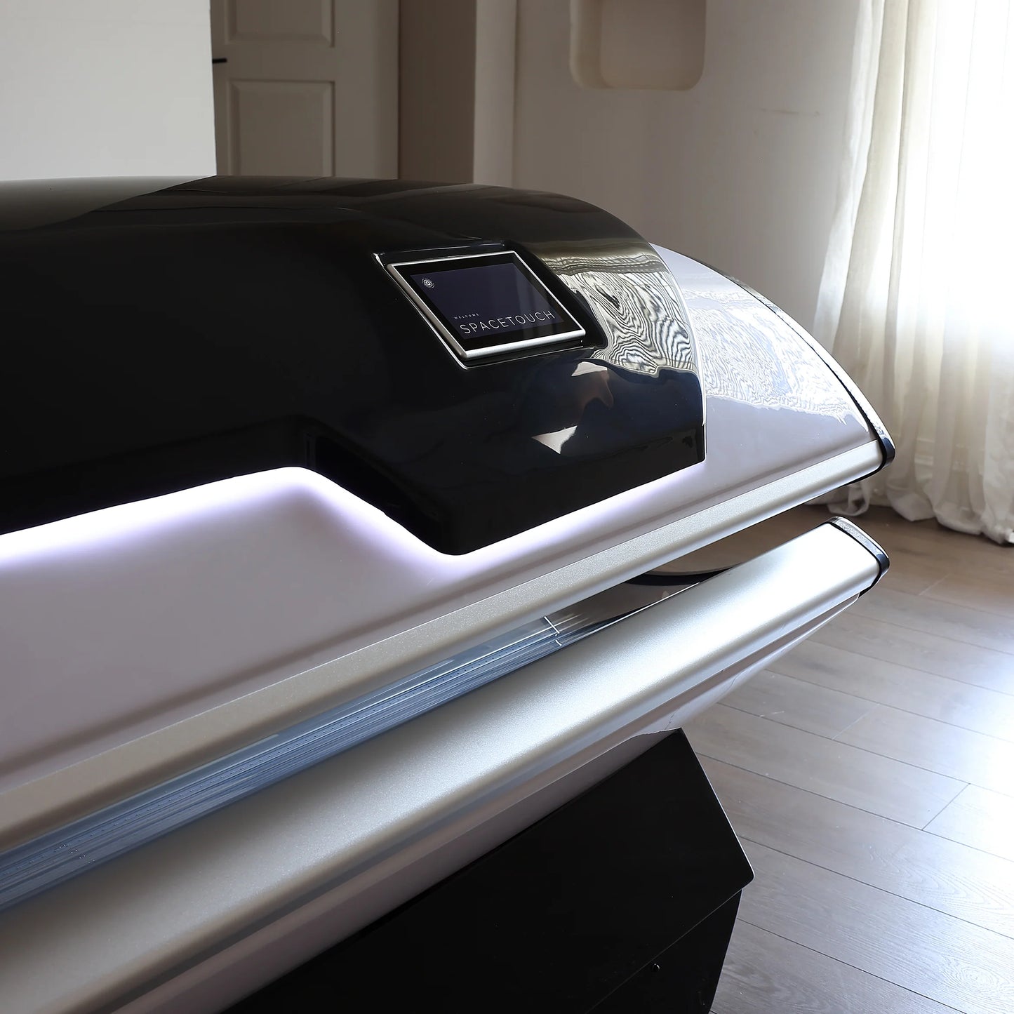 CAPSULE by SpaceTouch – Full-Body LED Light Therapy Pod