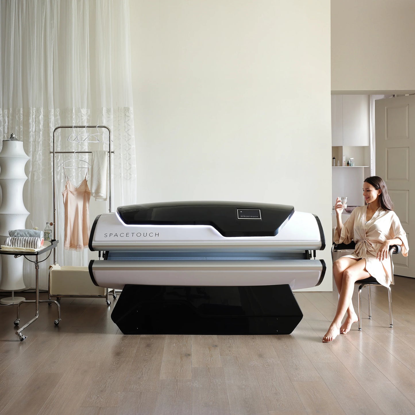 CAPSULE by SpaceTouch – Full-Body LED Light Therapy Pod