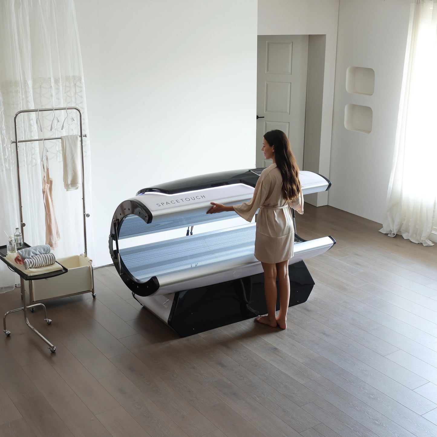 CAPSULE by SpaceTouch – Full-Body LED Light Therapy Pod